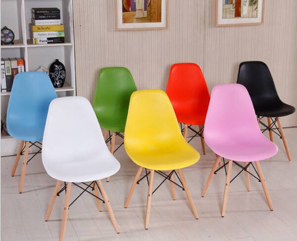 Ghế nhựa chân gỗ eames