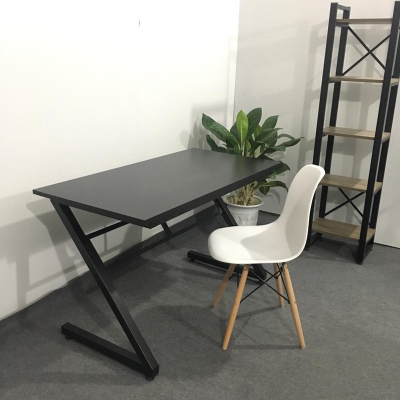 Combo bàn chữ Z và ghế Eames